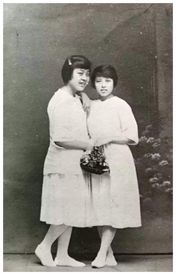 和嫌疑犯同床共枕3年,狱中诞下一名女婴|丁玲|胡也频|冯达_新浪新闻