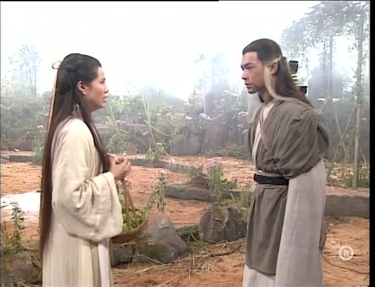 神雕侠侣:杨过和小龙女重逢,两人相拥在一起,太感人了