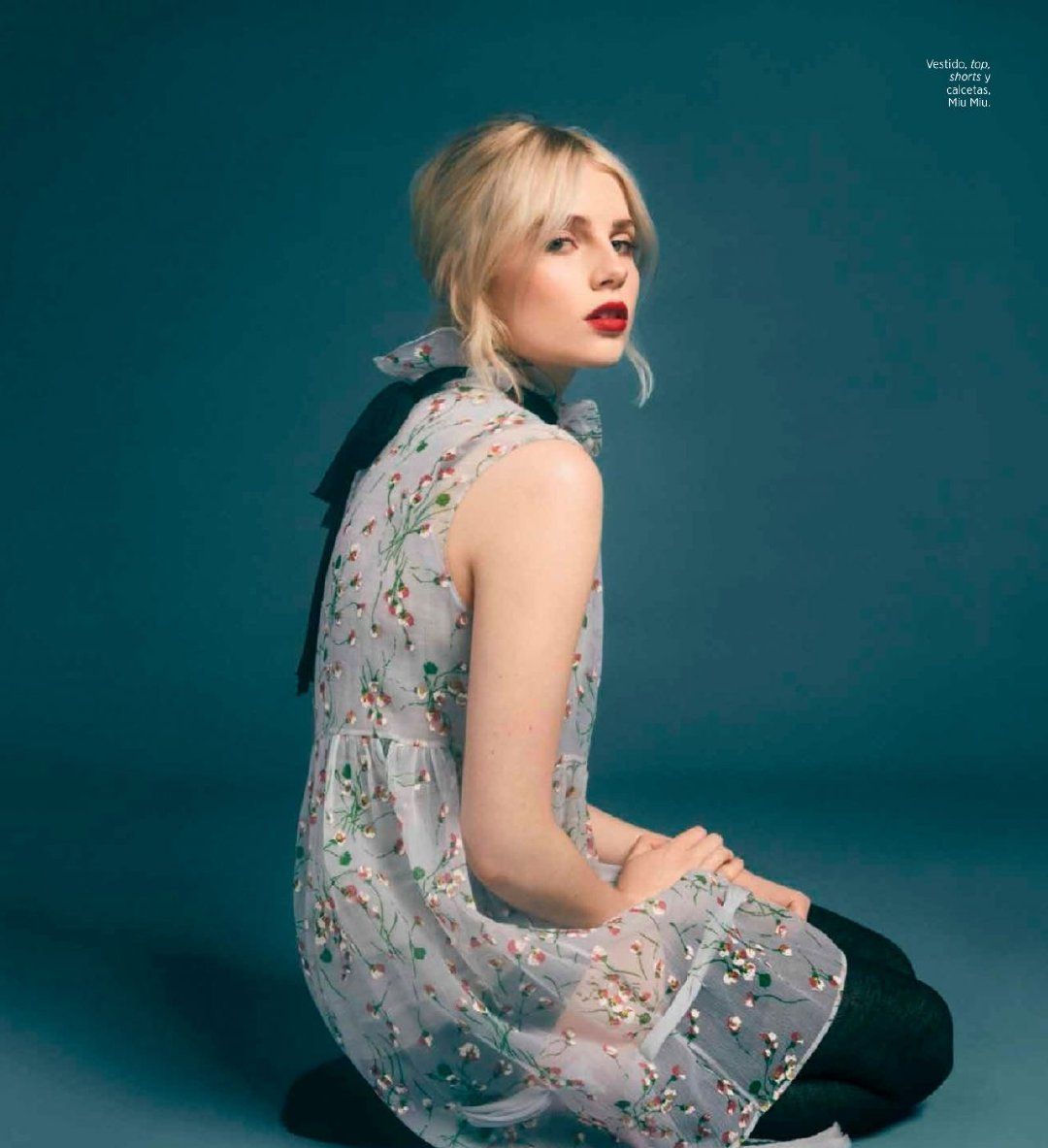 露西·宝通《时尚芭莎》墨西哥版2019年10月刊封面写真