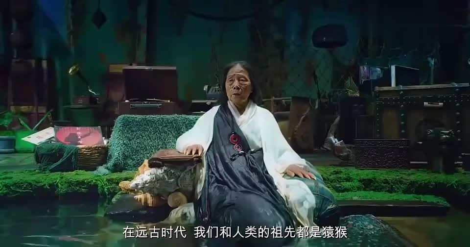 影视人鱼奶奶讲课讲一半就睡着了这老师真不认真啊