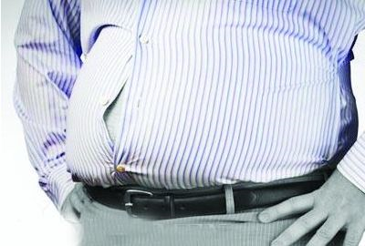 1/ 3随着国人生活水平的提高,国人的肥胖率也是屡创新高,平均每三个