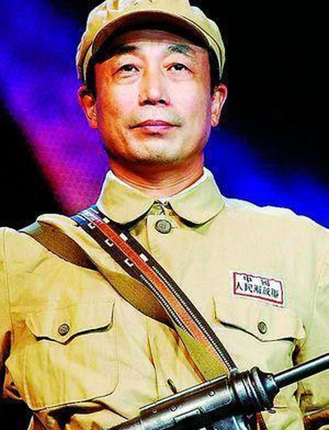 里的"石光荣"开始,到后来的《历史的天空》里的"姜大牙",再到《亮剑》