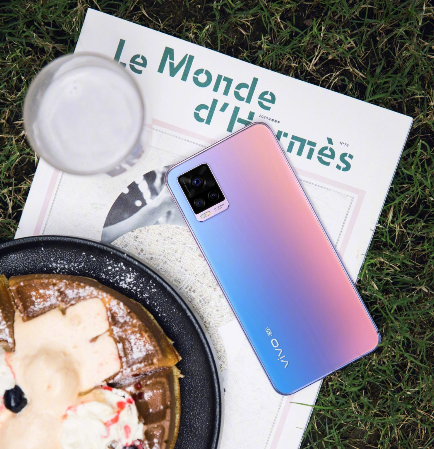 vivo s7不仅仅在外观设计上引人瞩目还在自拍环节上更是出类拔萃