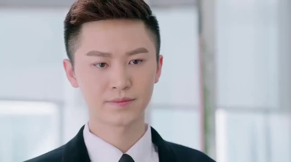 因为遇见你:李云哲看到张雨欣结婚照才明白自己被骗,真是冤大头__财经