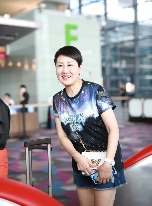 老戏骨张凯丽风韵犹存美图