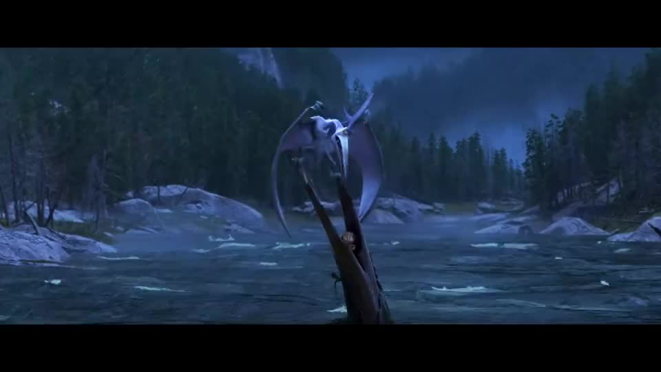 恐龙当家:小野人直接把翼龙翅膀啃漏了,太猛了,翼龙赶紧逃跑