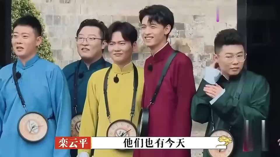 女子逛奢侈品店,对店员说话很是嚣张,结果要赔100万 为您推荐: 德云社