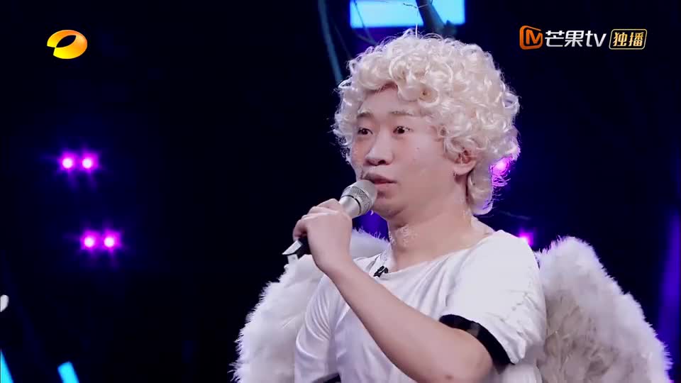 百变大咖秀:何炅看不惯杨迪,说好的对嘴主持,故意换台词针对他