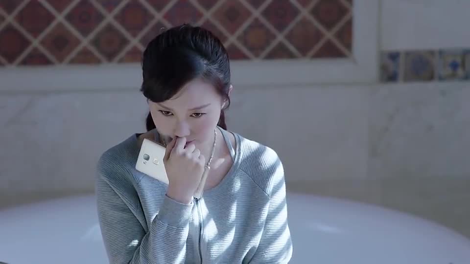 卧底归来宁宁想起关晓智说过的话给房局发了短信