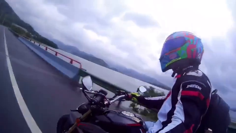 安第斯u1小幽灵摩托车--随手旅拍