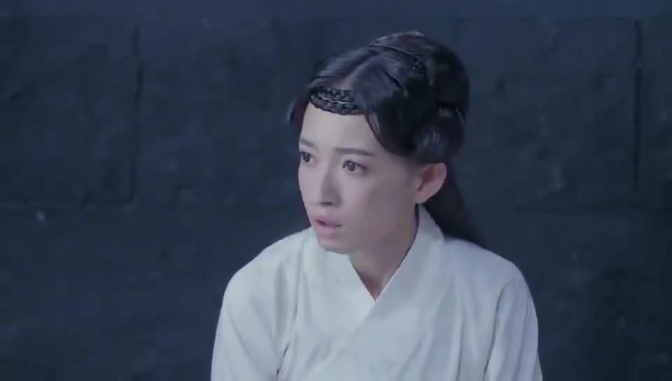 绝命卦师:庄妃被白衣巫师劫走,天目瞳赶回天牢,却只发现蛊虫!