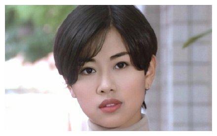 短发时期的港台女星其中陀枪师姐里的滕丽名超级圈粉