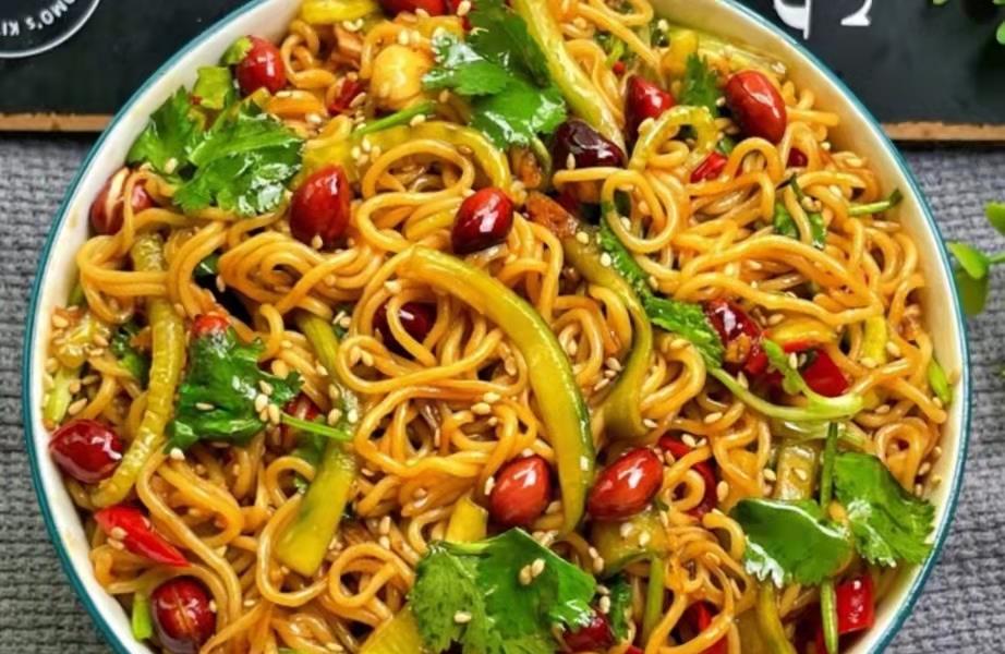 春季推荐6道懒人凉拌面开胃且简单不想吃饭就吃面