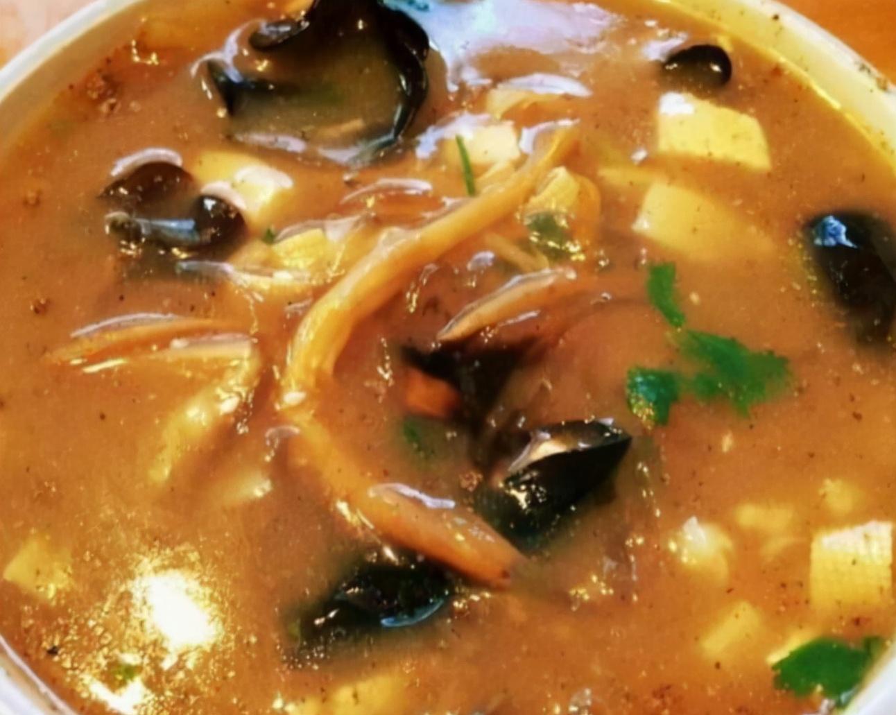 广州女孩相亲 男生从郑州赶来 带来了2壶胡辣汤 女生愉快答应 胡辣汤 相亲 郑州 新浪新闻 广州女孩相亲 男生从郑州赶来 带来了2壶胡辣汤 女生愉快答应 胡辣汤 相亲 郑州 新浪新闻