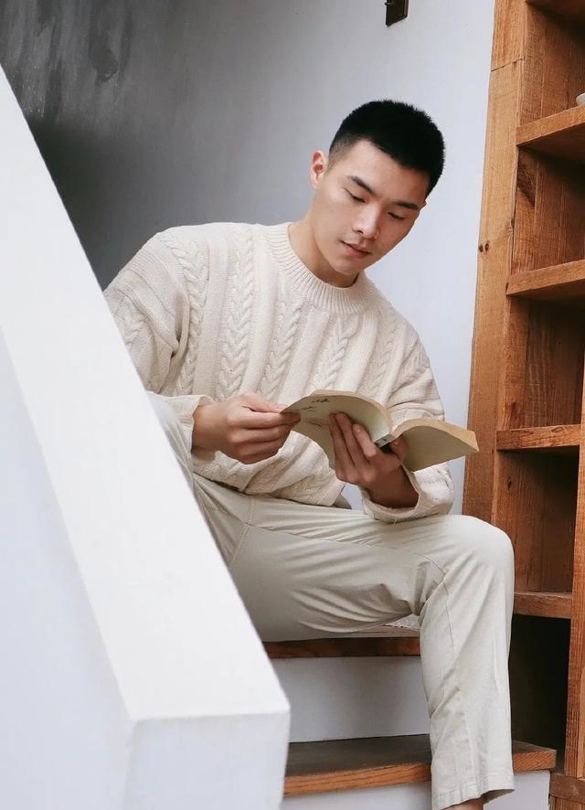 超火肌肉小哥被疯狂盗图满屏荷尔蒙抵不住了