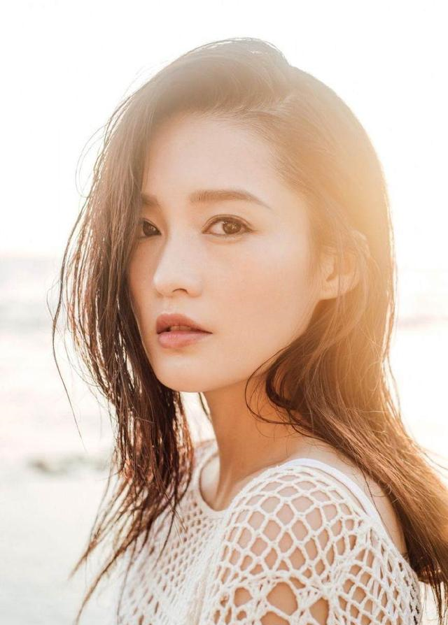 如何让牙齿变白（如何让牙齿变白最简单的方法）-85模板网