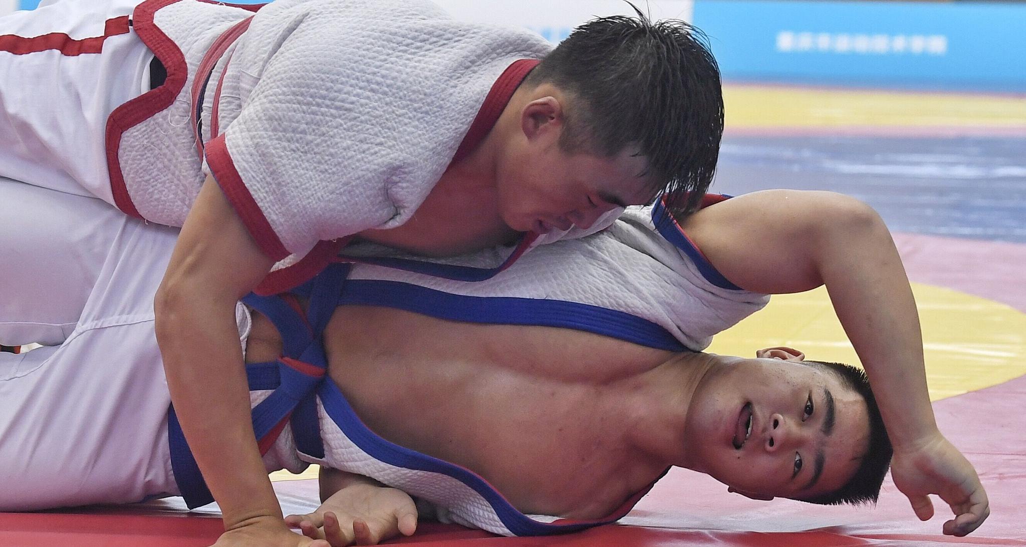 6/ 7新华社照片,成都,2019年6月27日 (体育)(6)摔跤——2019年全国