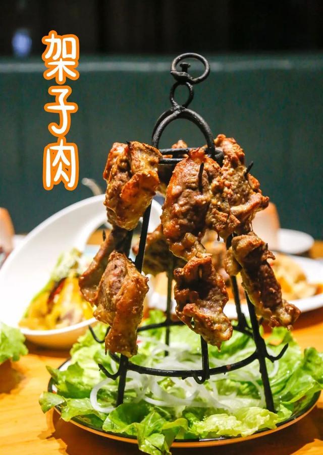 万物皆烤的馕坑之新疆美食架子肉