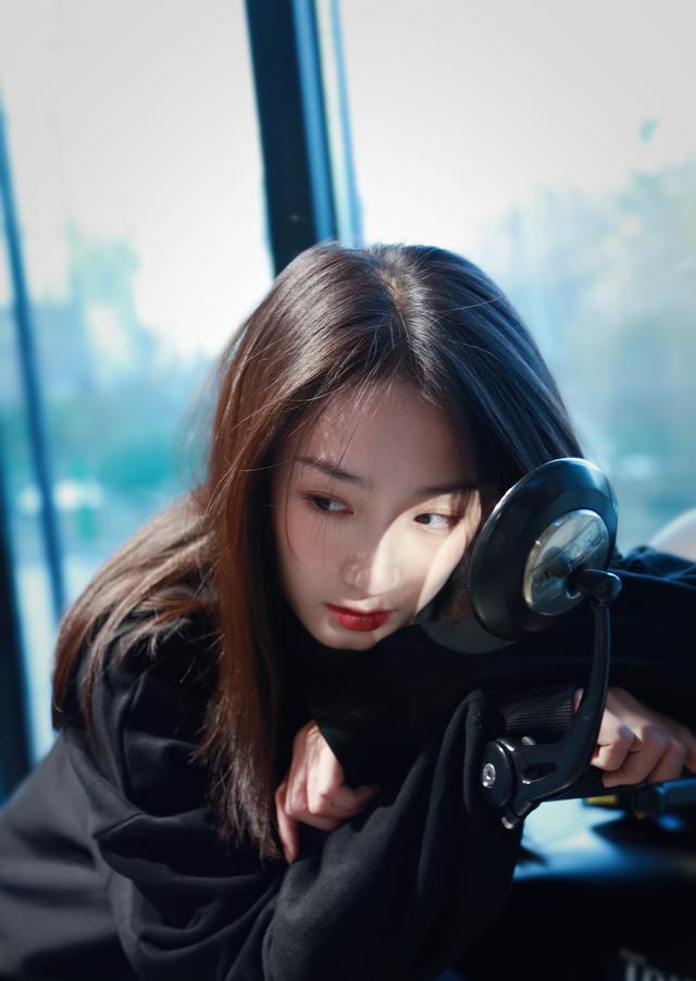 鬼马少女谭盐盐新剧开播在即,看萌系大学生开启甜蜜冒险之旅_高清图集