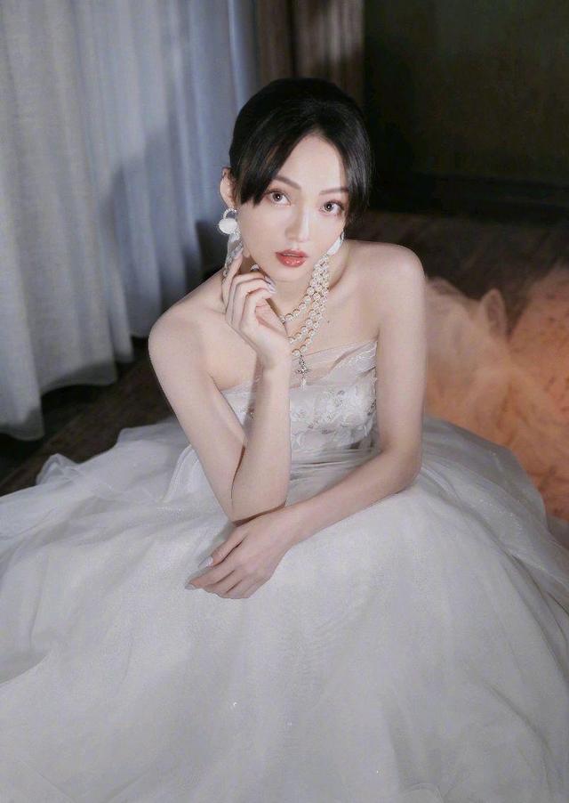 明星写真:张韶涵!_高清图集_新浪网