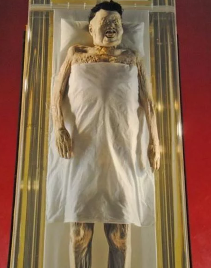 是什么让辛追夫人千年不腐