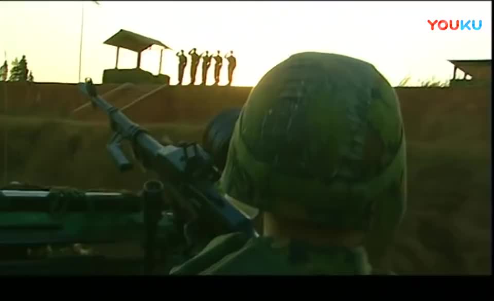 士兵突击:草原五班霸气迎接高连长,bgm太燃,我的爱国热血!_新浪新闻
