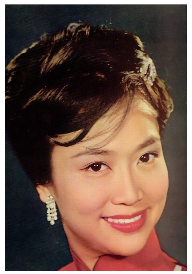 曼波女郎葛兰:香港最红歌舞明星,内地却没多少人认识她