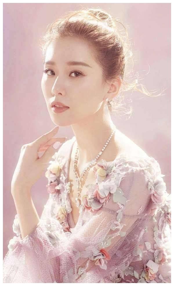 这三大星座,耳根子软,别人说什么都信,很容易被骗,你是吗休闲区蓝鸢梦想 - Www.slyday.coM 这三大星座,耳根子软,别人说什么都信,很容易被骗,你是吗休闲区蓝鸢梦想 - Www.slyday.coM