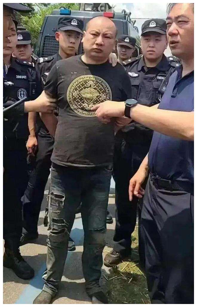 唐山打人案:4名被打女子首次公开伤情,9名嫌犯所有经历被爆料休闲区蓝鸢梦想 - Www.slyday.coM 唐山打人案:4名被打女子首次公开伤情,9名嫌犯所有经历被爆料休闲区蓝鸢梦想 - Www.slyday.coM