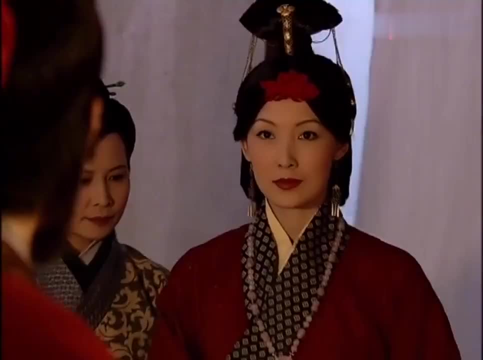 楚汉骄雄患难见真情霸王和虞姬在大营里成婚这段太感人了