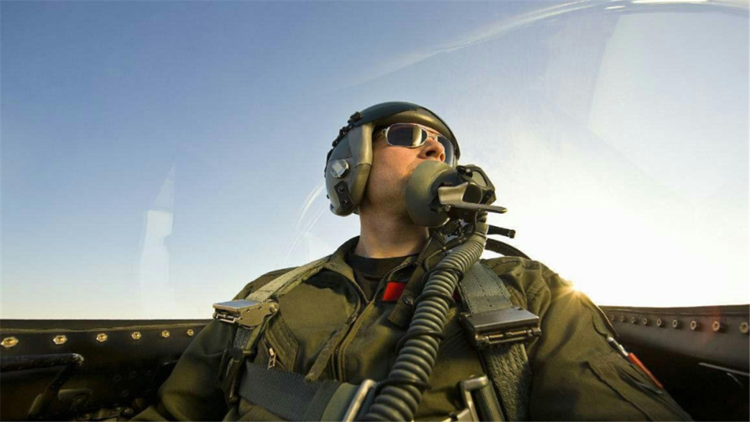 比B2还强？大批秘密轰炸机被曝光，美媒：规模庞大远超<a href=