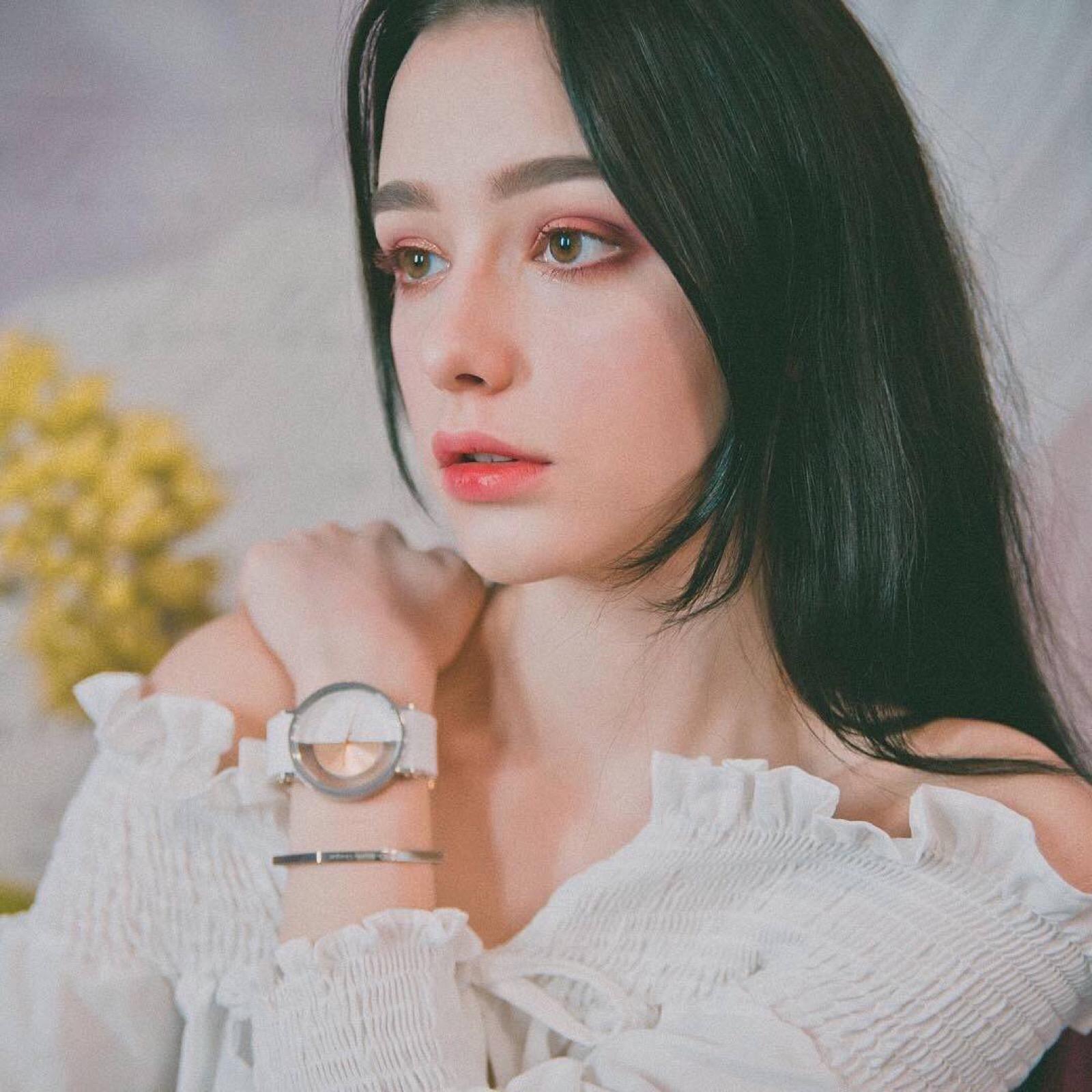 俄罗斯小姐姐dashataran清纯靓丽楚楚动人