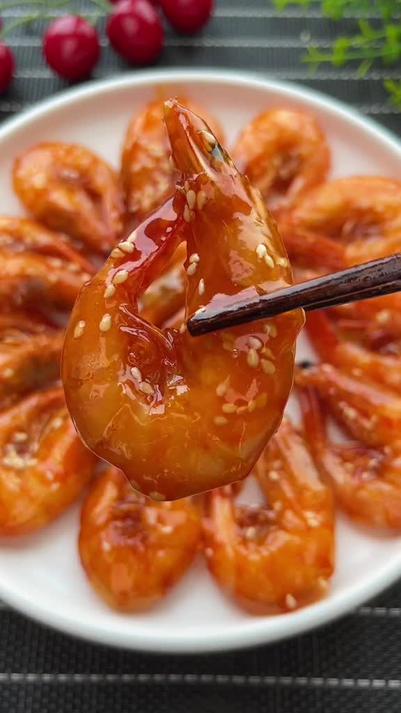 糖醋大虾酸甜可口味道好孩子爱吃营养高一定经常做给孩子吃