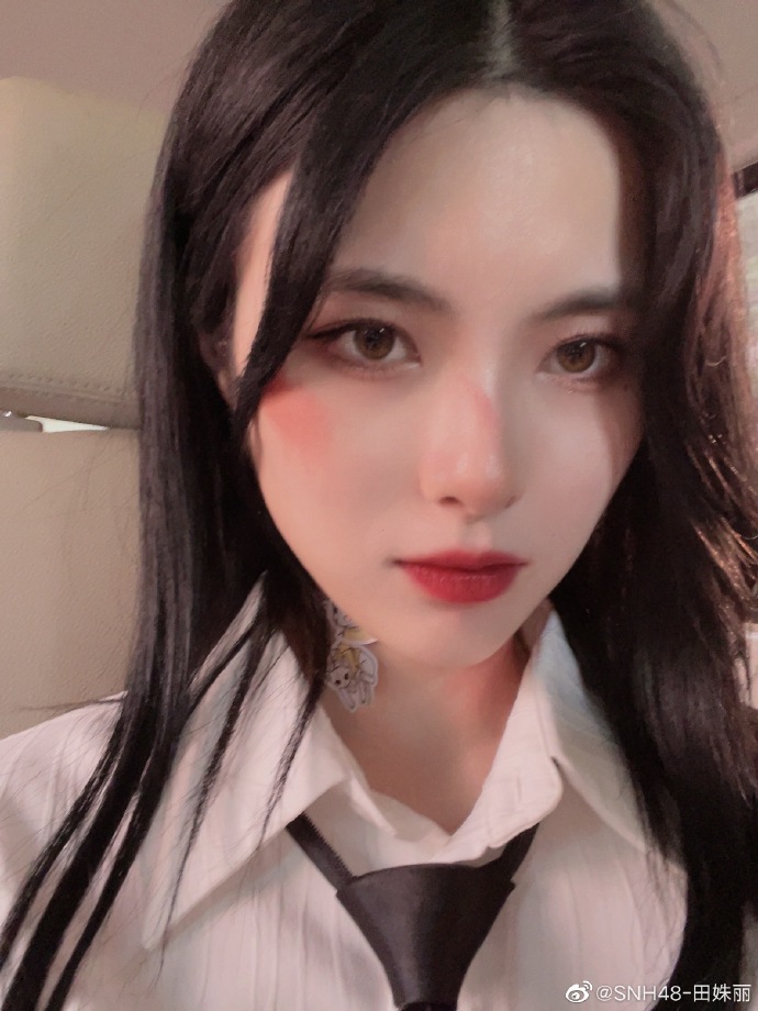 美女snh48-田姝丽迷人美照欣赏,很酷啊