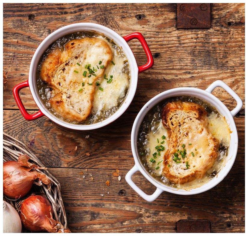 洋葱如何做汤吃,学会这道美味法式洋葱汤,搭配着面包吃更香