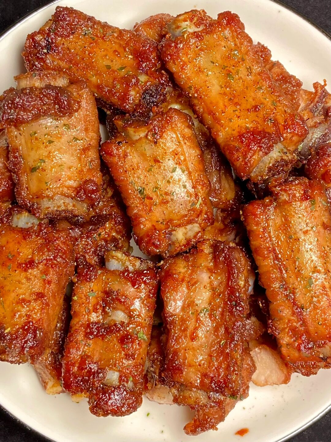 椒盐排骨真的超好吃外酥里嫩椒盐味十足成功馋哭隔壁小孩