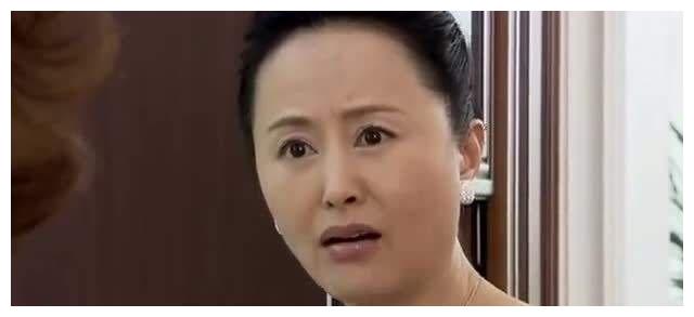 儿媳改嫁，孙女每天拿着镜子叫妈妈，俺生气打碎镜子，泪目