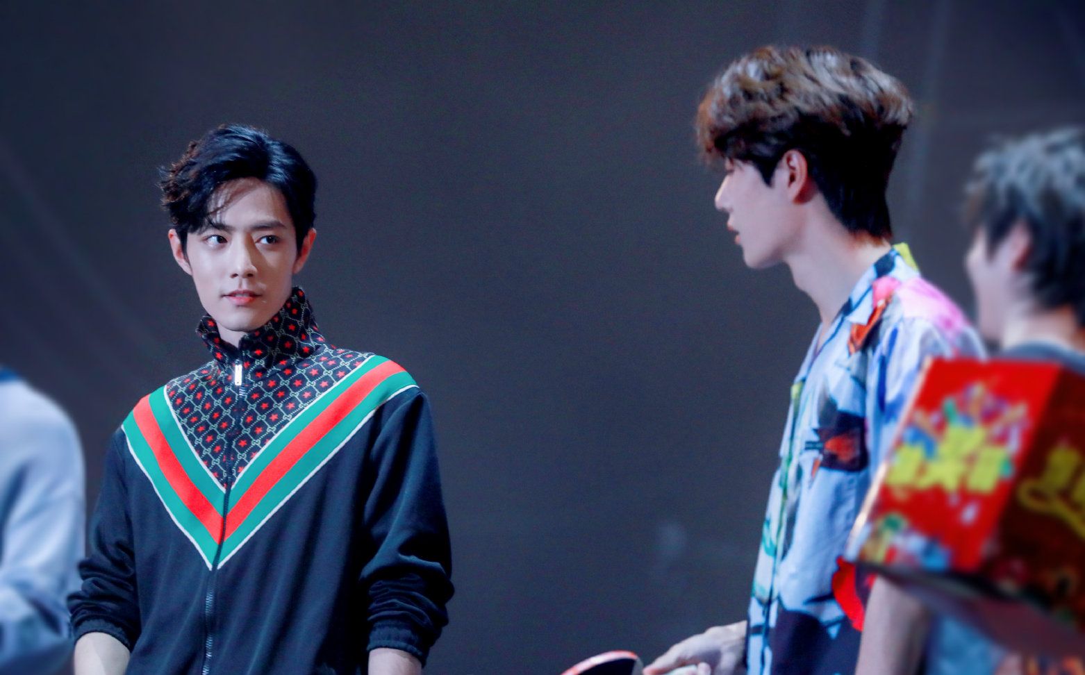 陈情令泰国粉丝见面会,肖战王一博调皮互动