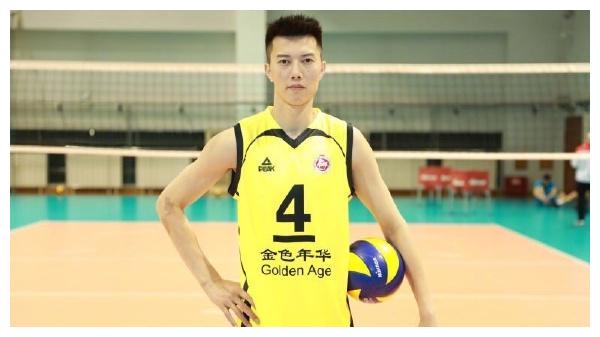 中国男排颜值担当,实力也是非常强势,妹妹更是排球界女神