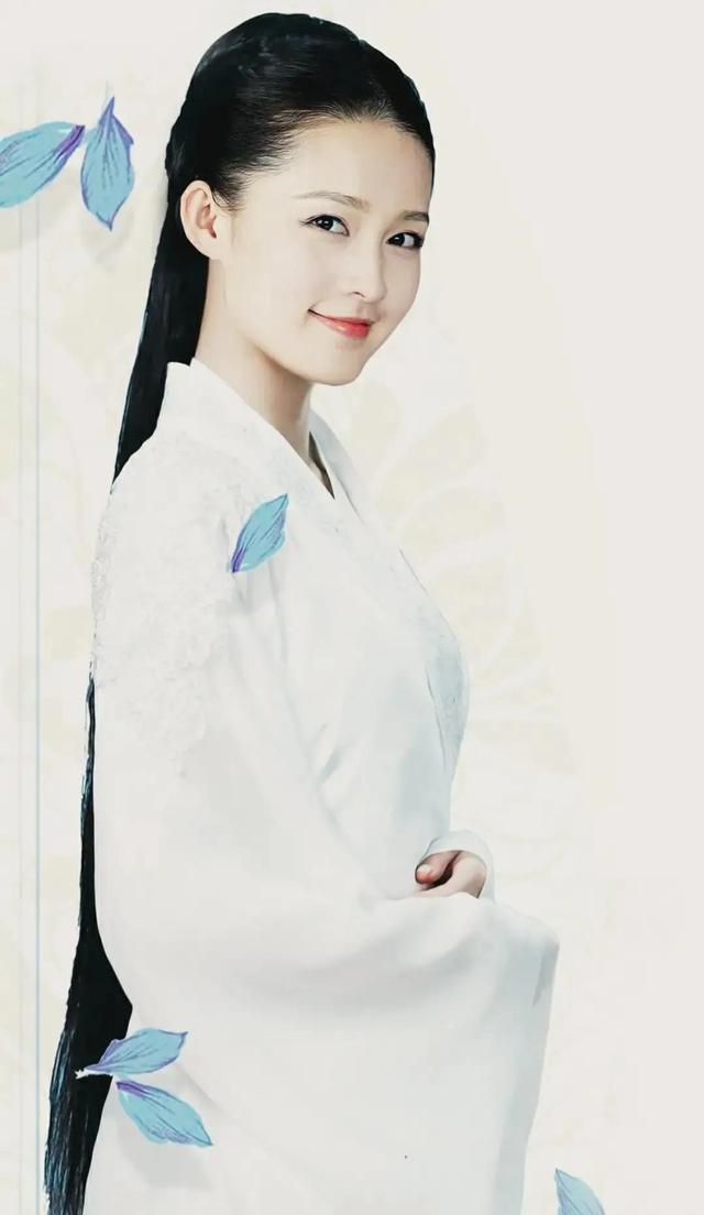 李沁:白衣仙气十足!__财经头条