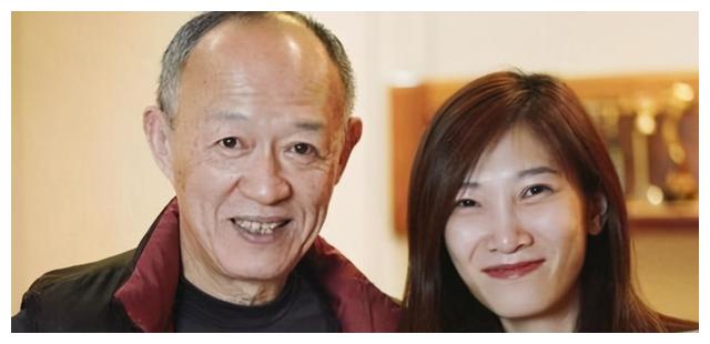 45岁谈初恋57岁娶娇妻60岁得龙凤胎老戏骨金士杰为奶粉奔波