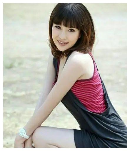 侯耀文去世13年当年被侄儿戴志诚撬走的妻子现状如何