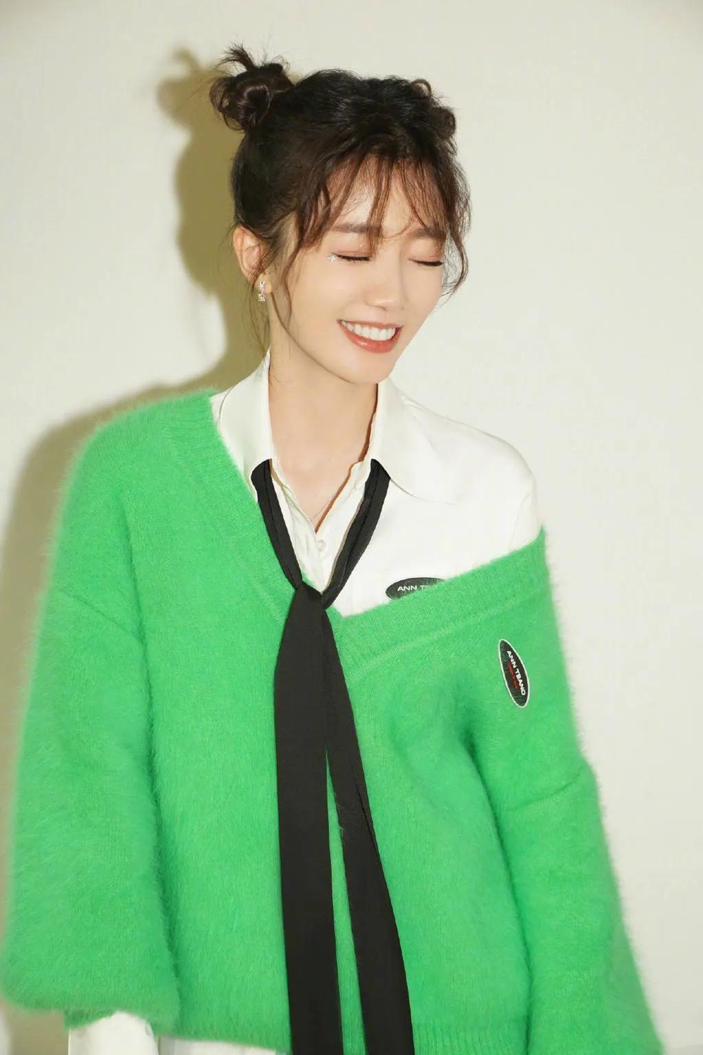 于莎莎:惊艳绝伦,清纯可人!__财经头条