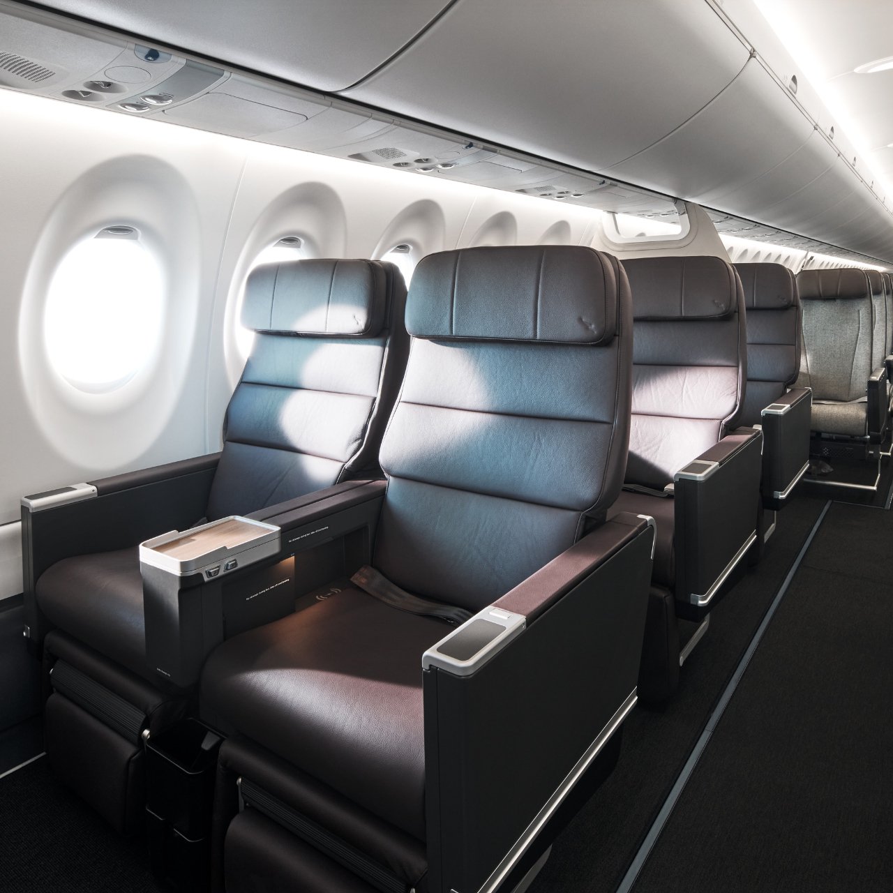 近日,澳洲航空推出新a220客舱.