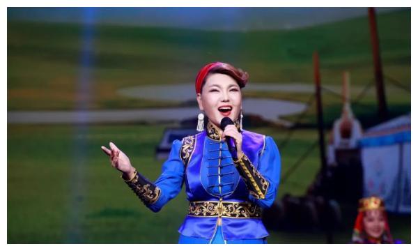 乌兰图雅和扎西顿珠客串主持人我的艺术清单不只是艺术