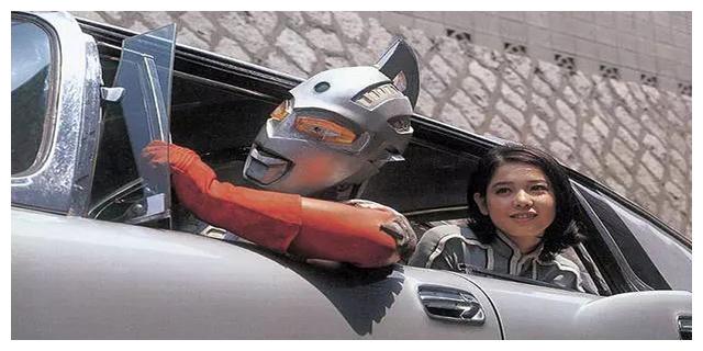 最后要说的这位是《赛文奥特曼》里边饰演"尤里安奴"的女演员,是