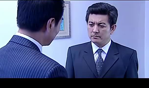 罪域:兆辉煌让郭守义坐下,拿出了傅虎死的照片,郭守义打电话