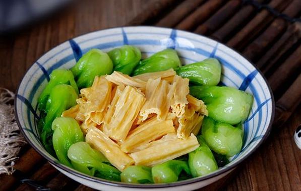 精选美食:早餐肉龙卷,腐竹炒油菜,黄瓜凉拌粉丝,尖椒炒腐竹__财经头条