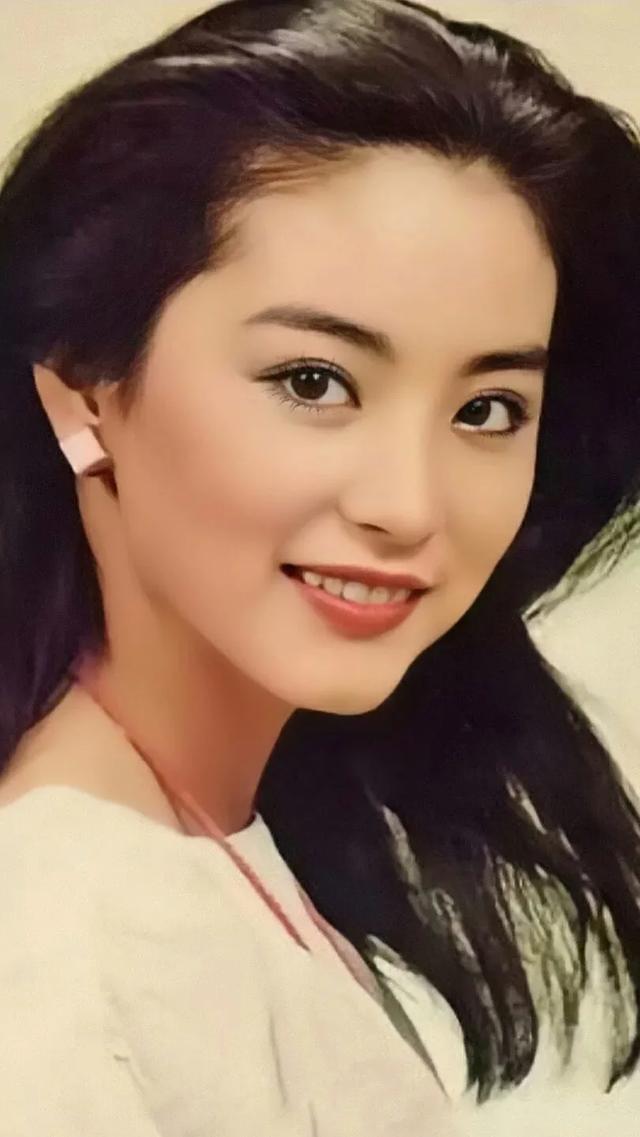 林青霞:甜美高清写真!__财经头条