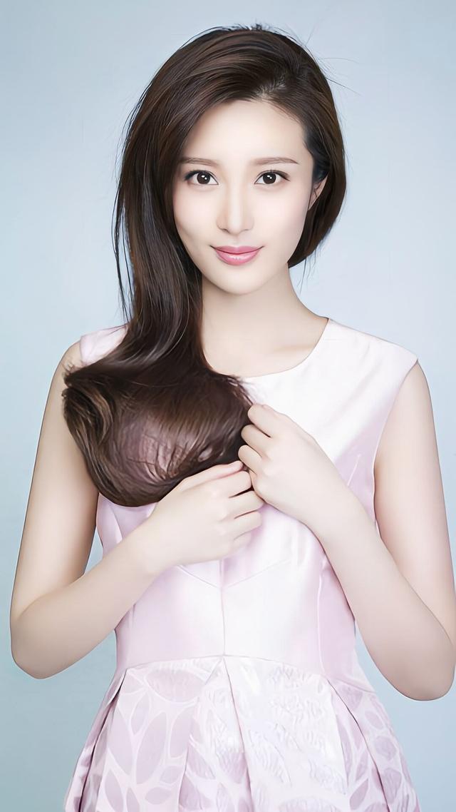 影视演员邬靖靖高清写真集